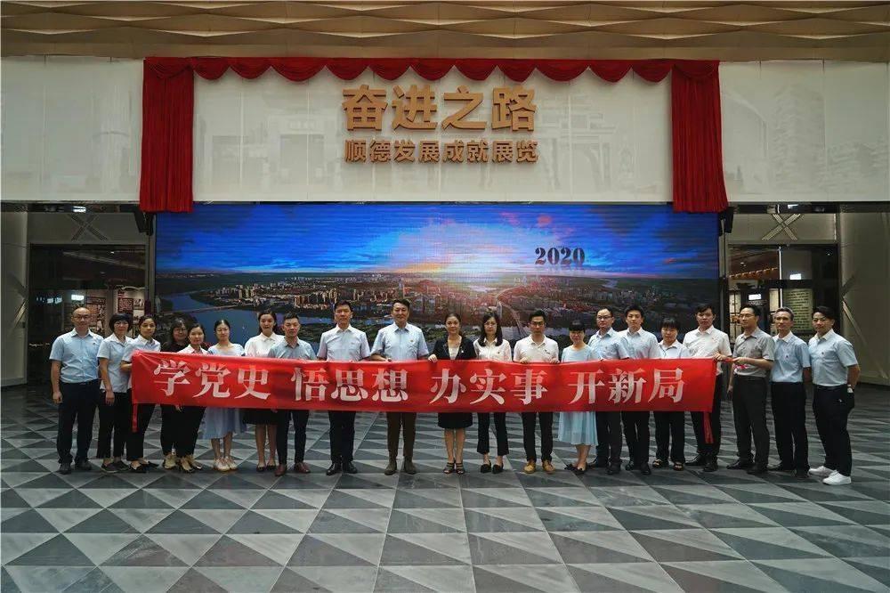 五彩几何塔选关版